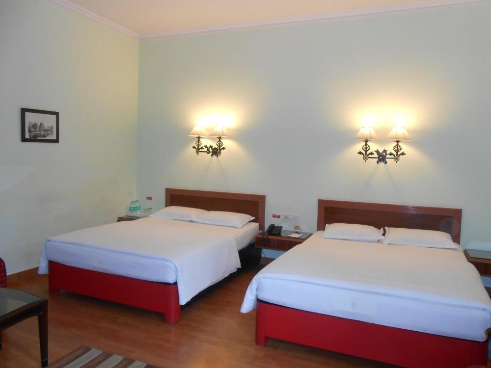 Room image 3